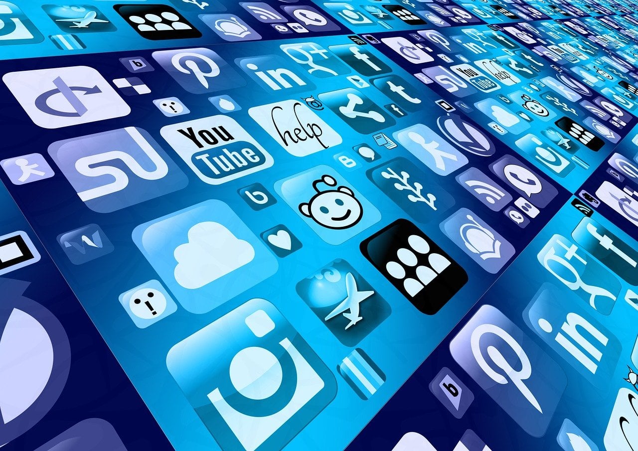 Organic Social vs Paid Advertising ROAS Impact: New Report Released